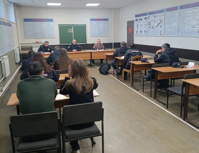В Восточном административном округе Москвы прошли мероприятия по государственному правовому информированию и патриотическому воспитанию сотрудников полиции