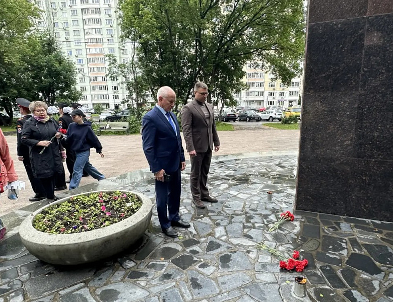 Новогиреевские депутаты стали участниками Вахты памяти