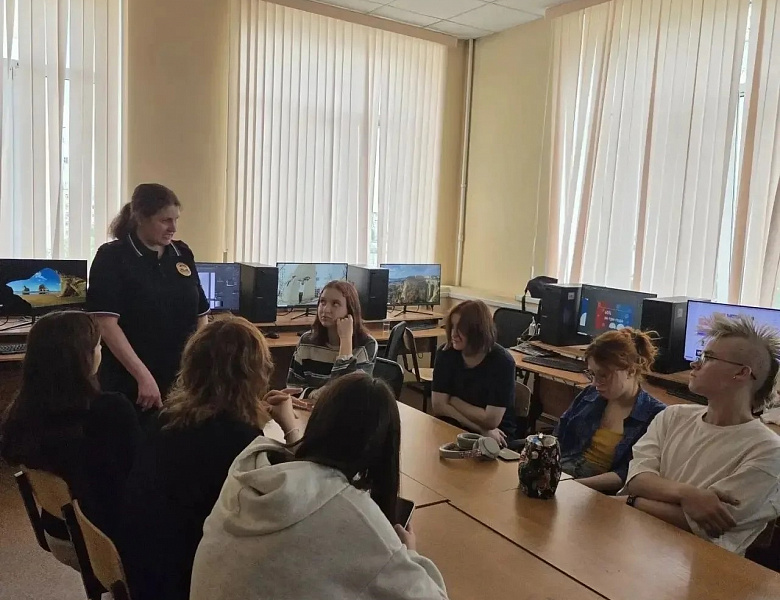 Полицейские по району Сокольники г. Москвы провели серию профилактических лекций для школьников и студентов  