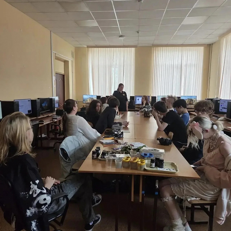 Полицейские по району Сокольники г. Москвы провели серию профилактических лекций для школьников и студентов  